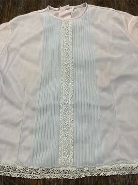 Vintage Gorgeous Women’s light blue Lace-Trim Pleated Front Blouse